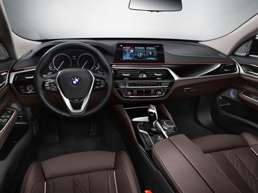 Торпедо BMW 630d xDrive Gran Turismo Luxury Line 2017 года  (WW) (фото 6 из 11)